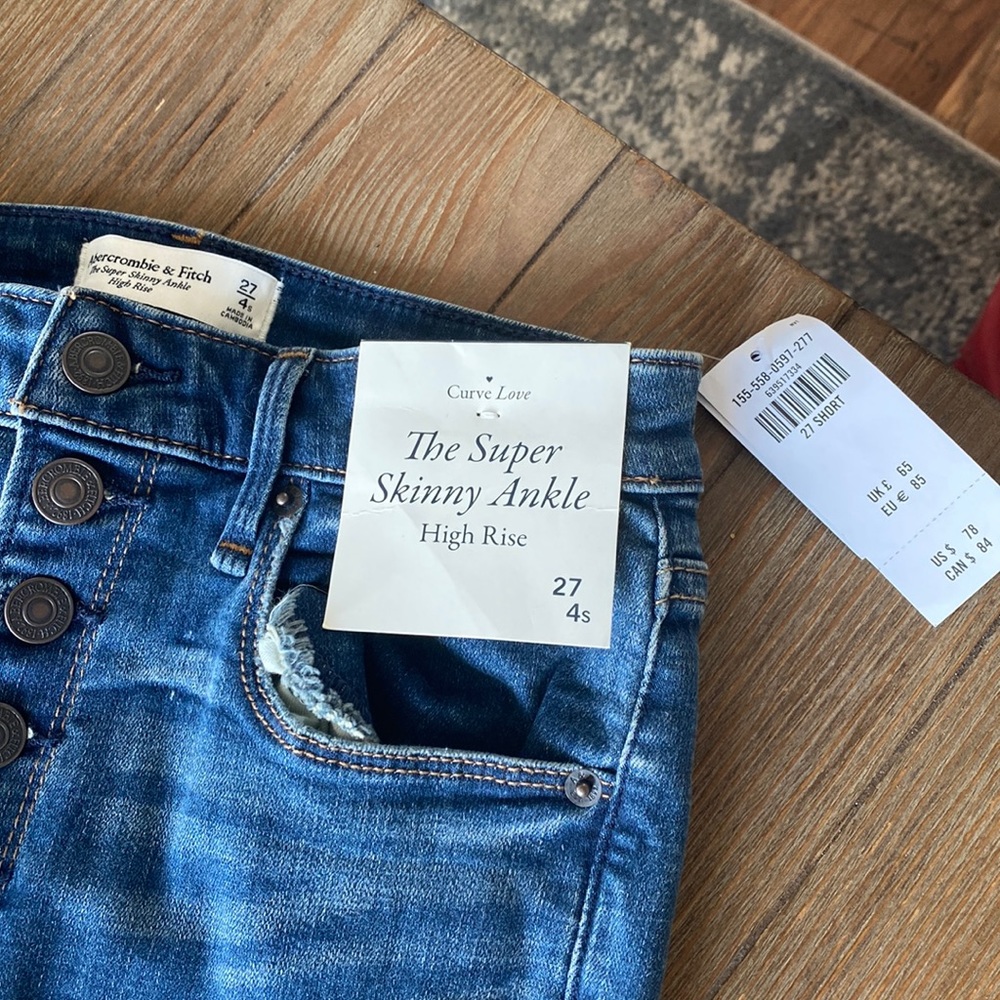 NWT - Abercrombie Curve Love The Super Skinny Ankle High Rise Jean - 4 S
